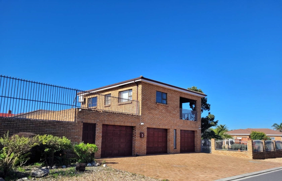 5 Bedroom Property for Sale in Goodwood Park Western Cape